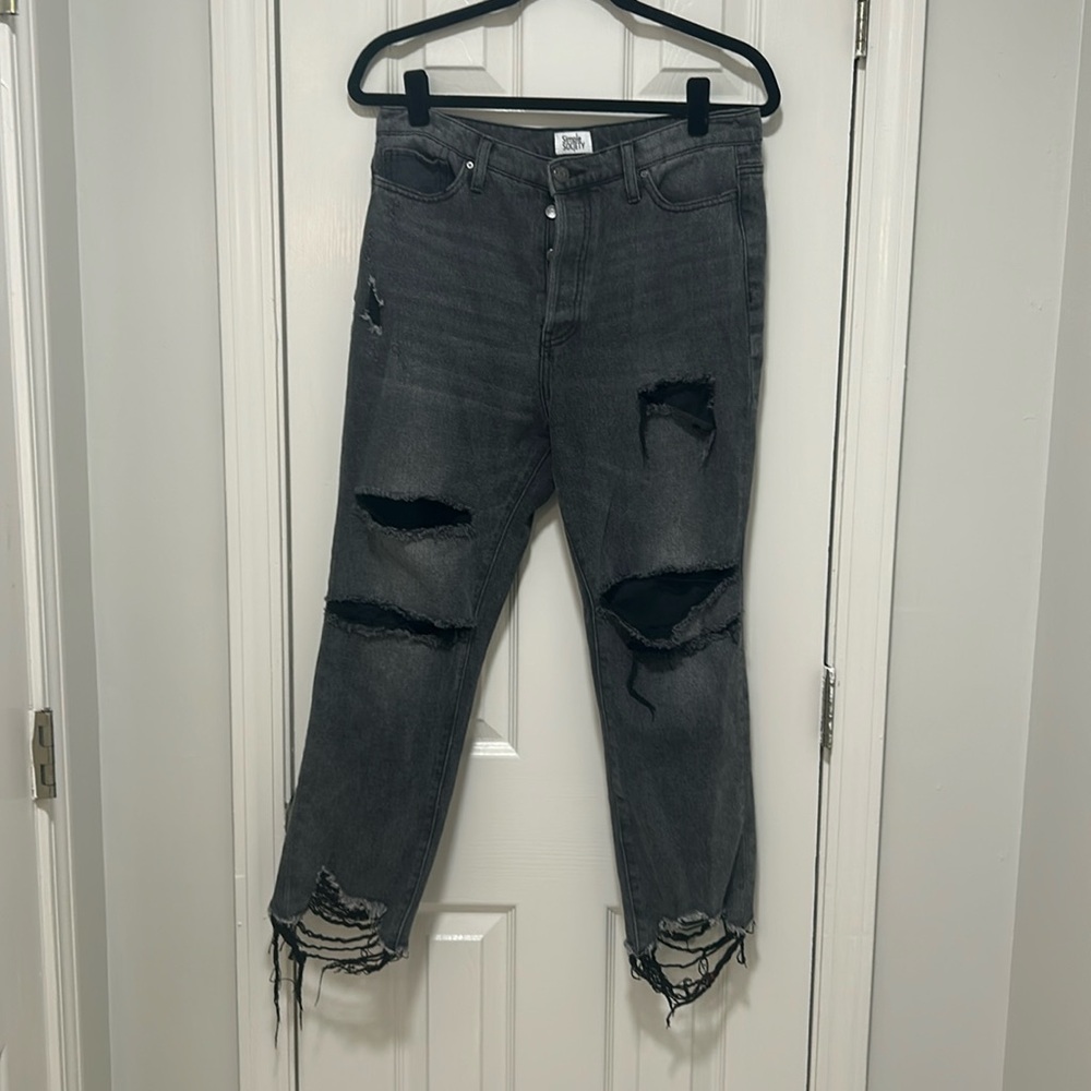 Simple Societe. Distressed. High Rise Jean. Black. Size 13/31.